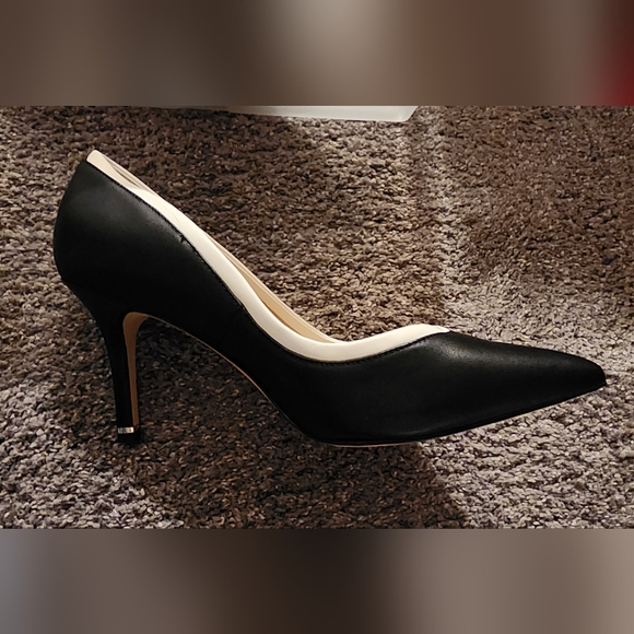 White trim black leather pumps, WHBM, sz: 9.5, NEW! - Picture 7 of 7